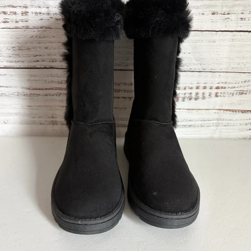 SO Kohl's Youth Girl's Size 4 Sophia Black Winter Boots with Faux Fur Trim NWOT
